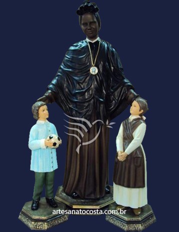 Santa Bakhita com crianças 130cm